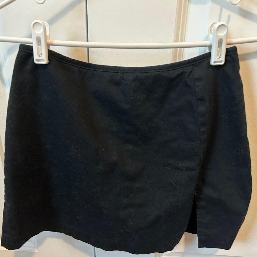 Black mini skirt with shorts, size 3